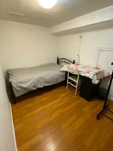 Cozy room in eastyork available from May 26th,$680/month - Photo 2