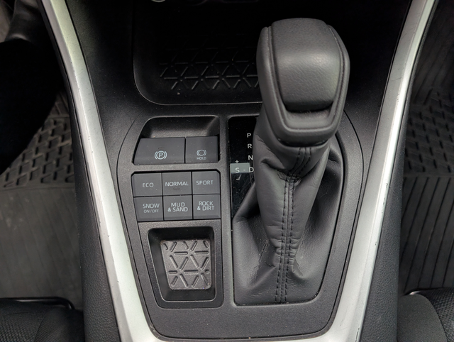 2025 Toyota RAV4 LE AWD, A/C, - Photo 15