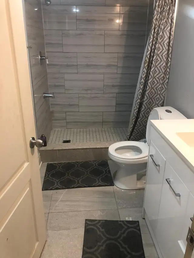 FULLY FURNISHED LEGAL BASEMENT FOR RENT - Photo 2