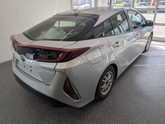 2022 Toyota Prius Prime BRANCHABLE, A/C, - Photo 3