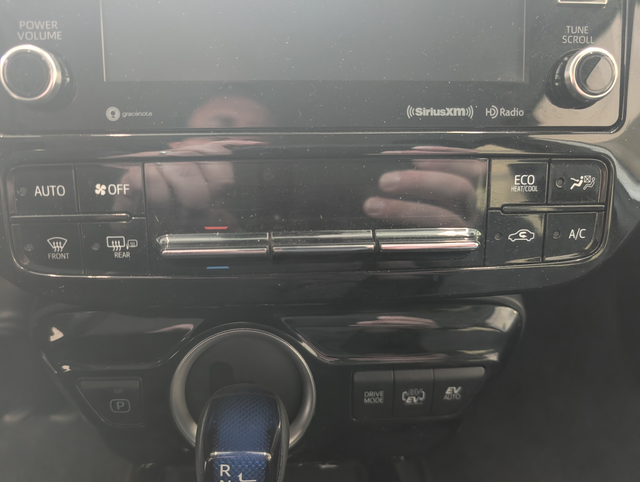 2022 Toyota Prius Prime BRANCHABLE, A/C, - Photo 13