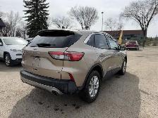 2020 Ford Escape SE - Photo 6
