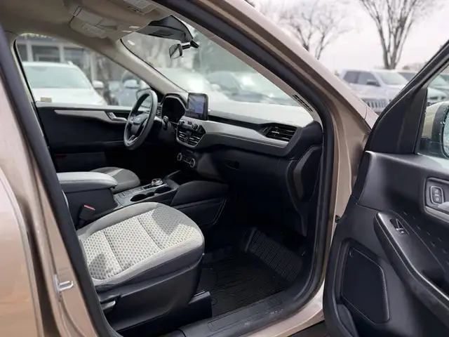 2020 Ford Escape SE - Photo 7