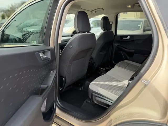 2020 Ford Escape SE - Photo 9