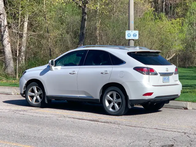2013 Lexus RX 350 AWD – Luxury SUV – Well Maintained – $13,900 - Photo 2