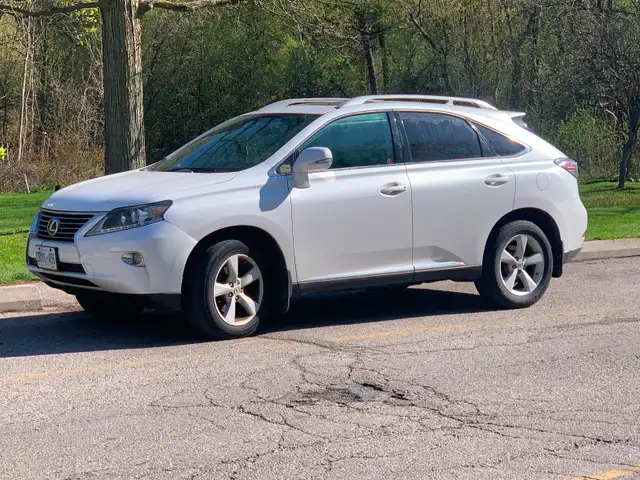 2013 Lexus RX 350 AWD – Luxury SUV – Well Maintained – $13,900 - Photo 3
