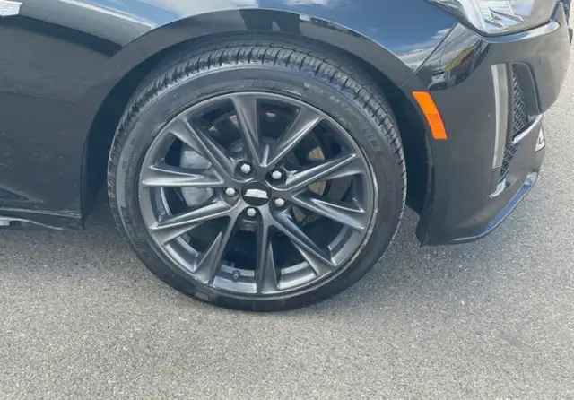 Estate Sale – 2022 Cadillac CT5 Sport - Photo 3