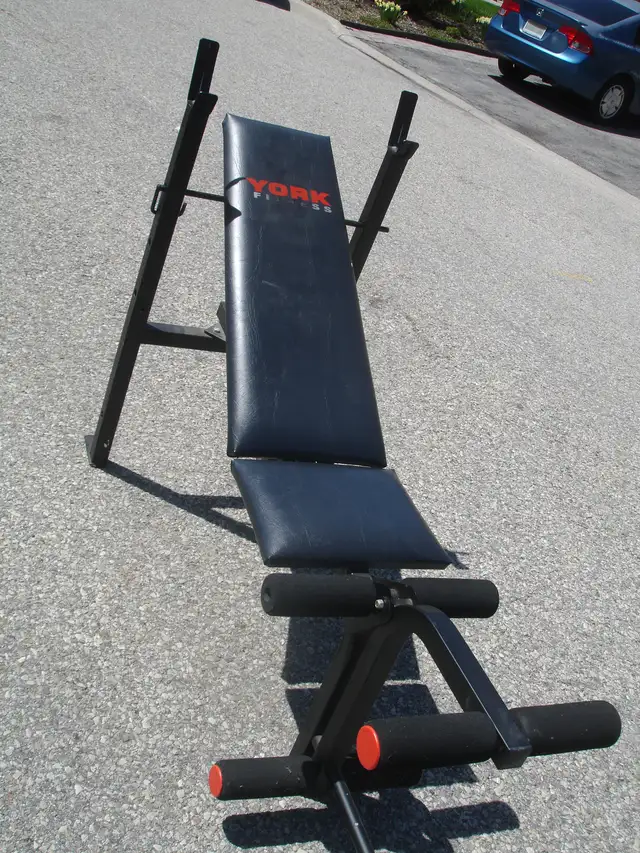 DEAL OF THE DAY $45.00 YORK WORKOUT BENCH WITH OTHER FEATURES! - Photo 5