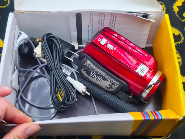 Vivitar 960HD Digital Video Recorder - 12.1 Megapixels - In Box - Photo 5