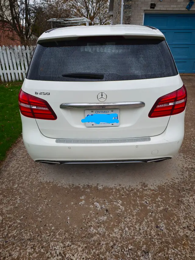 2015 Mercedes B250 Touring FWD - Photo 6