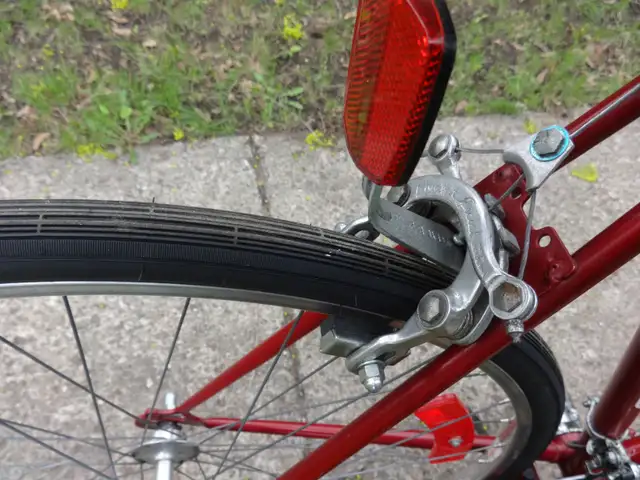 VÉLO FAVORIT DE ROUTE À GUIDON DROIT. QUALITÉ EUROPE. - Photo 6