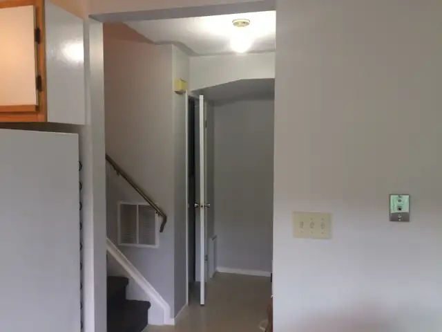 Two bedroom plus office in Simcoe - Photo 8