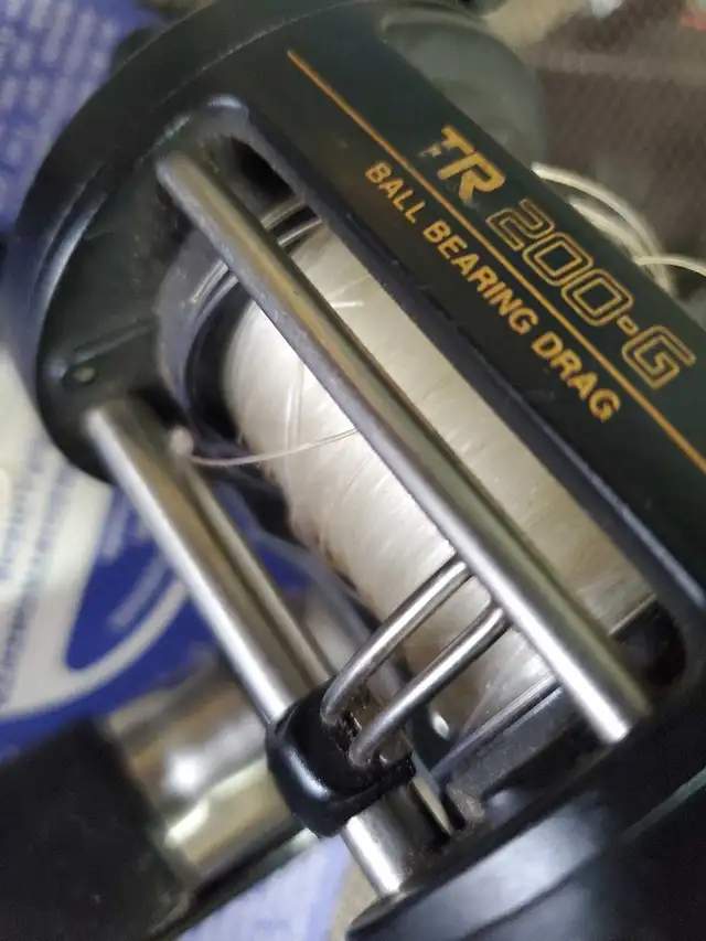 Shimano rod and reel trolling combo - Photo 6