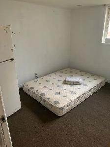 Room for Rent Downtown Immediately - Photo 2