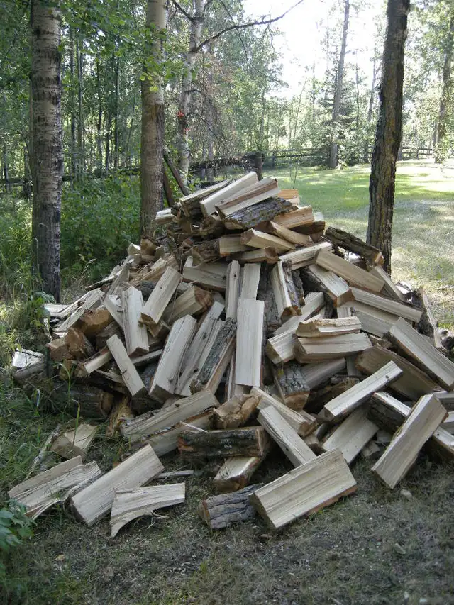 Firewood – Dry Poplar– Heavy Split