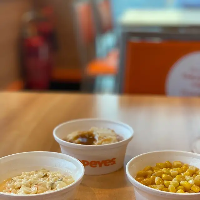 HIRING cook and Cashier - Popeye's Restaurant - Photo 3