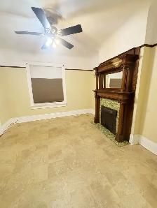 Large 1-Bedroom Main Floor Unit $1650 -Victoria park Stn. - Photo 6