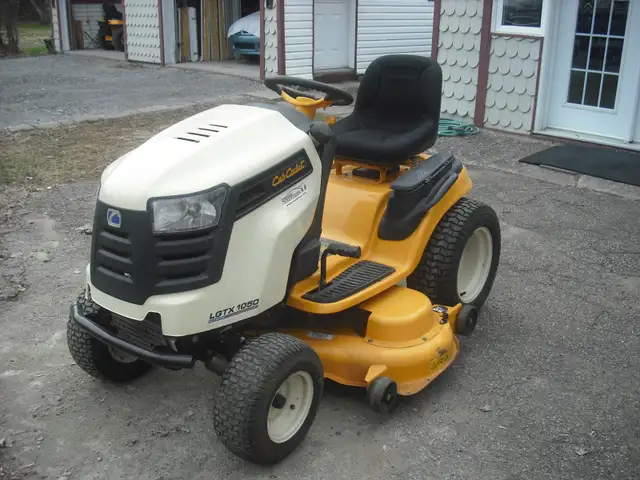 TRACTEUR À GAZON - Photo 8