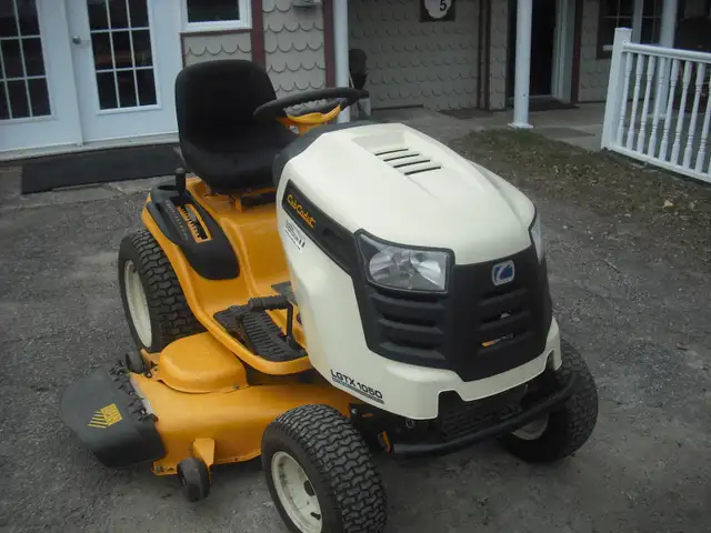 TRACTEUR À GAZON - Photo 9