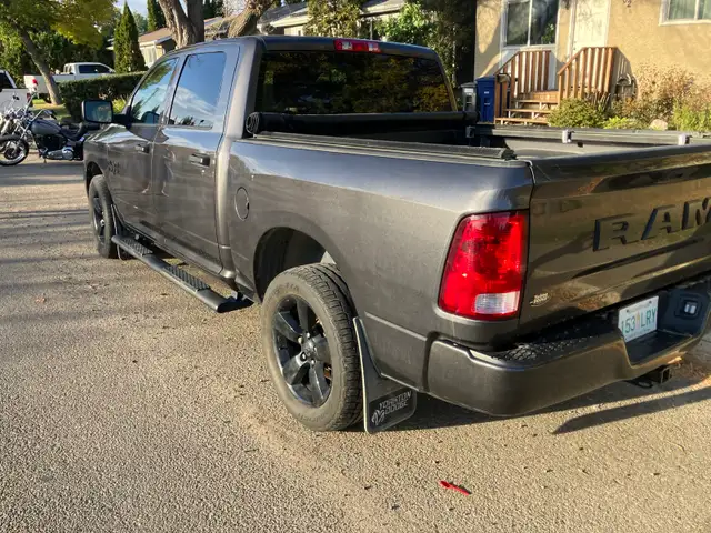 2023 RAM 1500 classic crew cab - Photo 3