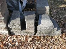 Retaining Wall Blocks (160 assorted pieces) - Photo 2