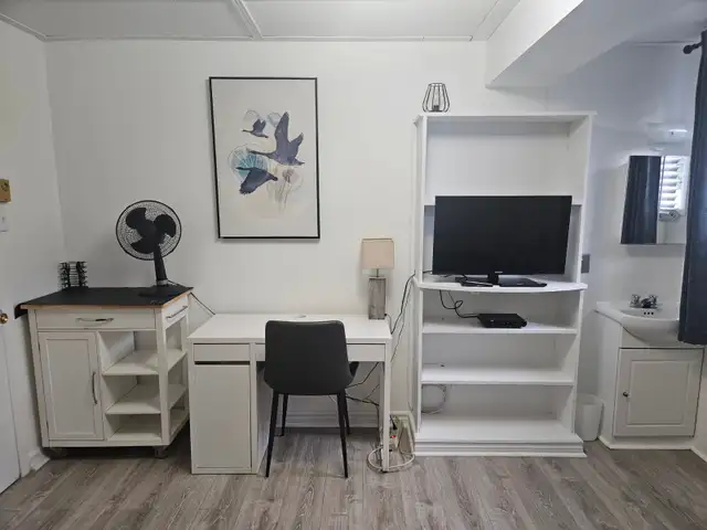 CHAMBRE VOISIN UNI. LAVAL LIBRE 540$ - Photo 2