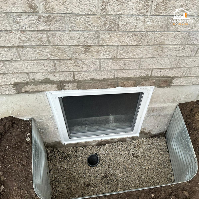 SIDE ENTRANCE DOOR-EGRESS WINDOW-BASEMENT WINDOW-BELOW GRADE - Photo 8