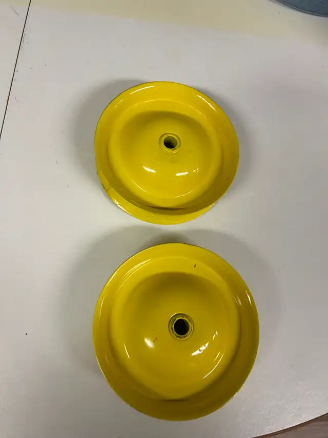 Small Pedal Tractor Wheels and Hubs - Photo 2