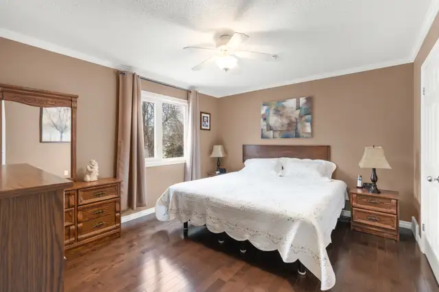 Long time owner of 38 years ready to sell! 3bdrm 1200sqft home! - Photo 6