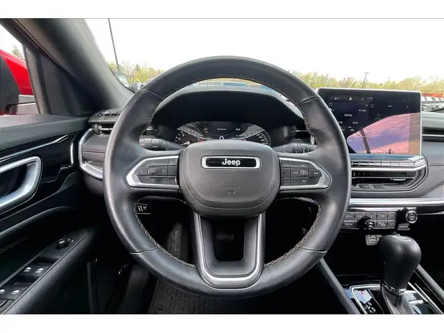 2022 Jeep Compass Limited RED Edition | Sun & Sound | 4x4 - Photo 5