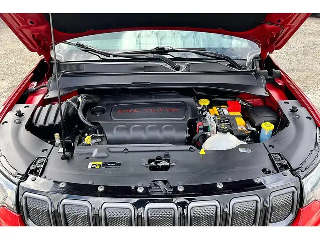 2022 Jeep Compass Limited RED Edition | Sun & Sound | 4x4 - Photo 9