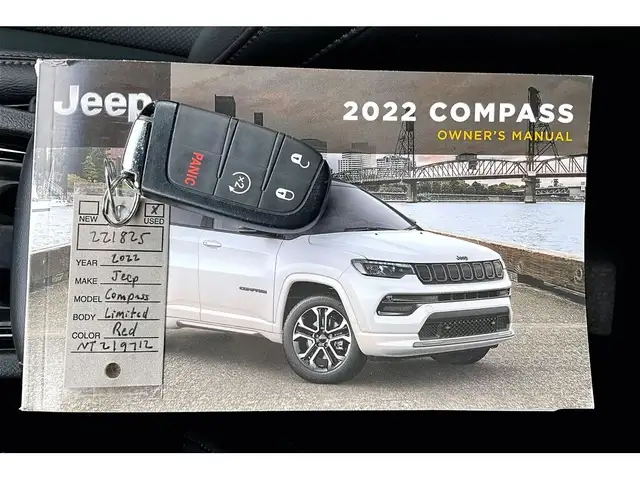 2022 Jeep Compass Limited RED Edition | Sun & Sound | 4x4 - Photo 10