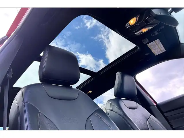 2022 Jeep Compass Limited RED Edition | Sun & Sound | 4x4 - Photo 17