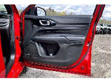 2022 Jeep Compass Limited RED Edition | Sun & Sound | 4x4 - Photo 19
