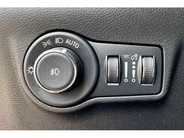 2022 Jeep Compass Limited RED Edition | Sun & Sound | 4x4 - Photo 32