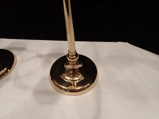 Glam-Style Floor Candle Holder - Photo 2