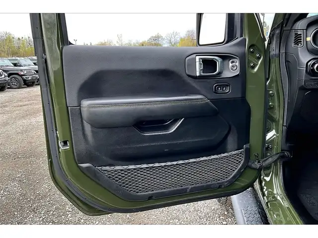 2024 Jeep Wrangler Sahara |Skytop |McKinley Leather |SafetyGroup - Photo 18
