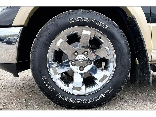2011 Ram 1500 Laramie Crew | AS IS | 4X4 - Photo 8