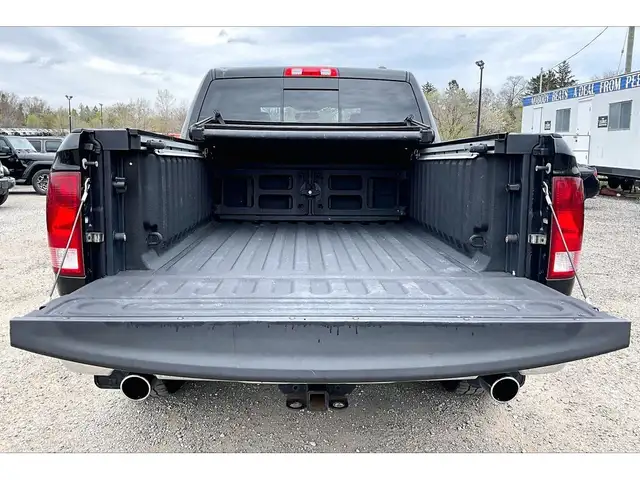 2011 Ram 1500 Laramie Crew | AS IS | 4X4 - Photo 28