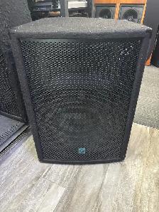 Yorkville YX15Pb 200 Watt Powered Loudspeaker