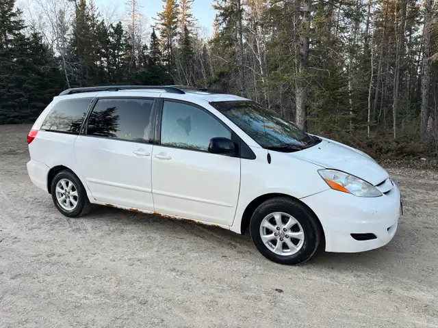 2007 Toyota Sienna LE