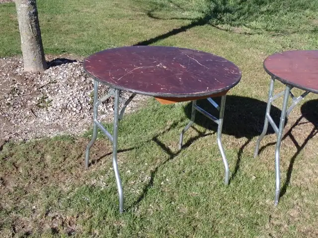 36' Round Collapsible Table - Photo 2