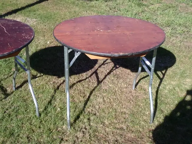 36' Round Collapsible Table - Photo 3