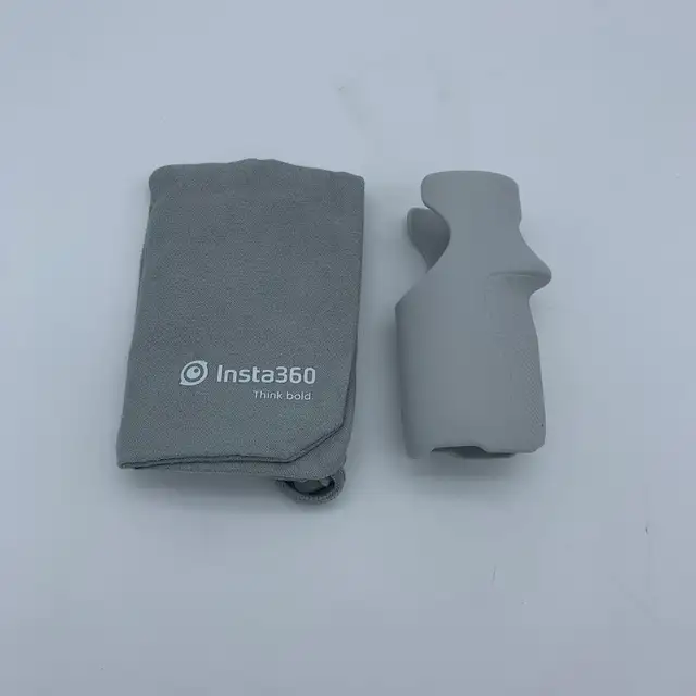 Insta360 Flow AI-Powered 3-Axis Smartphone Gimbal Stabilizer - Photo 7