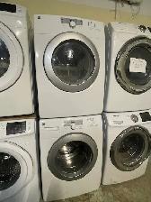 Laveuse sécheuse frontales blanches Kenmore (remis à neuf)