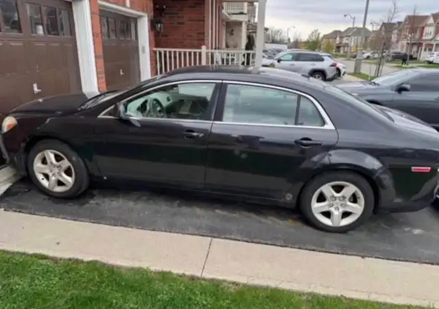 2009 Chevrolet Malibu LS 4D Sedan