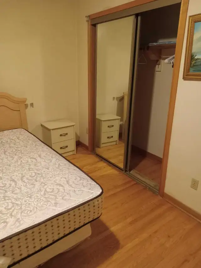 Reduced - PREMIUM LARGE BEDROOM - Photo 6