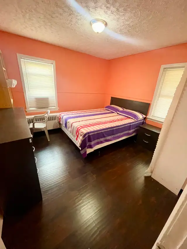 Large main floor 3 bdrm apt  Niagarafalls - Photo 6