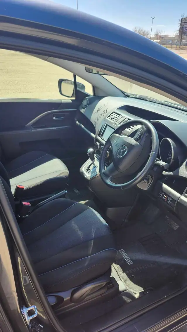 2011 Mazda 5/Premacy, Safetied JDM - Photo 4