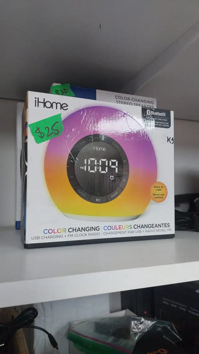 Speaker - Wireless IHOME IPB915B COLOR CHG BT BOOMBOX